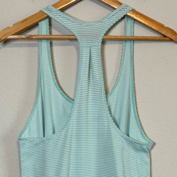 Lululemon 105 F Singlet Silver Gray Stripe Heathered Angel Blue Size 10 - Picture 5 of 9